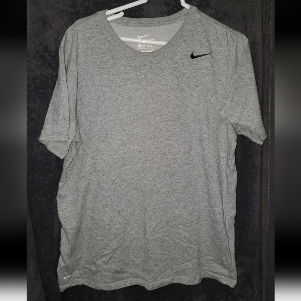 Mens Large Nike Shirt